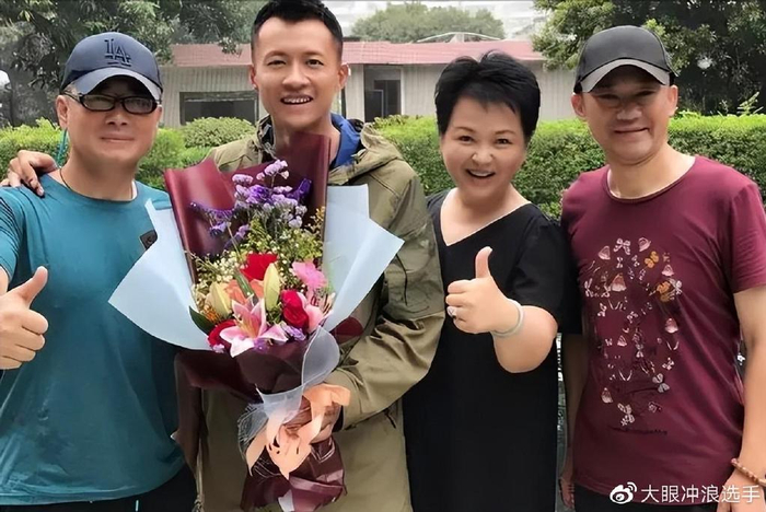 37岁唐曾现依然单身一人