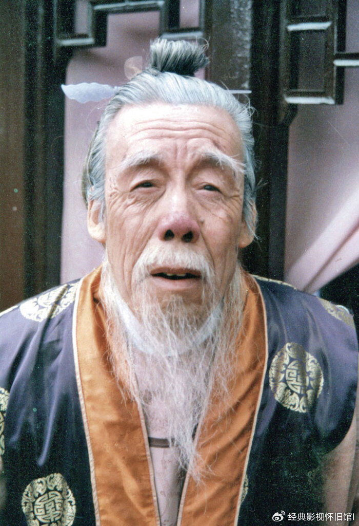 贾府的夫子,孙子是贾瑞贾代儒说到贵公子,我们的男主角贾宝玉当然算一