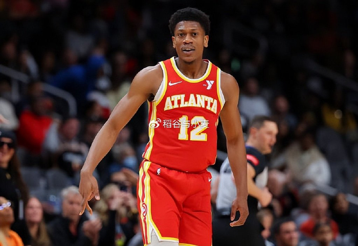 这个水平的球员只能在老鹰打替补有些太可惜了?