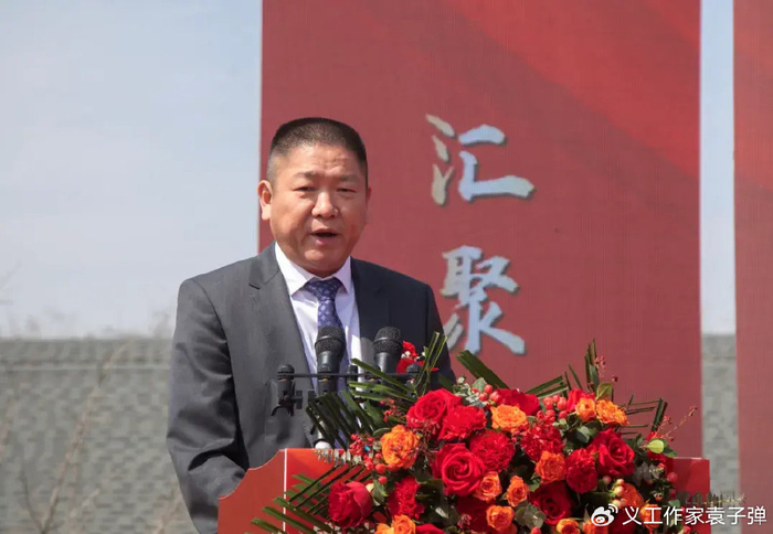 广东省湖北黄石商会会长周新国亲临现场并代表兄弟商会发表了讲话