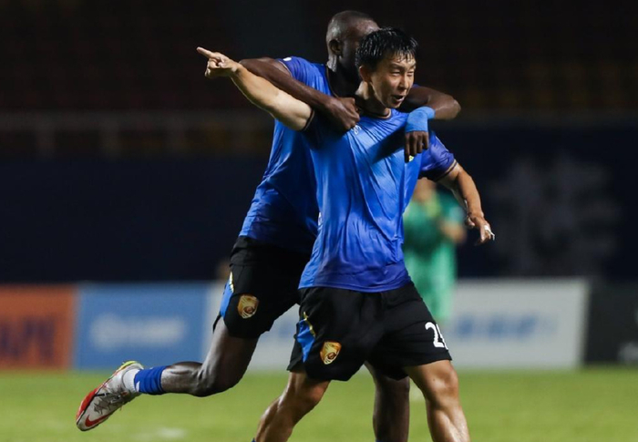 中甲最新积分战报：大连鲲城逆袭，广州豹倒下，南京城市险胜