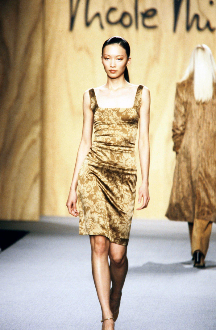 关于初代亚裔超模谭曼玲lingtan的一些些魅力时刻昨天bottega