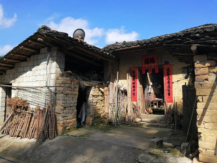 “门对窗人遭殃,门对门必伤人”,啥意思?原来门窗有这么多讲究|窗户|俗语|门窗_新浪新闻