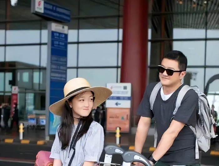 李亚鹏哭穷上热搜,还债十多年,快吃不起饭了|海哈金喜|李亚鹏|王菲