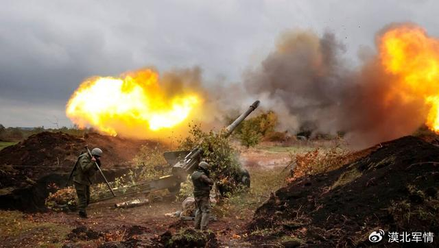 指挥中心遭袭击,俄军发起雷霆反击,26架轰炸机升空齐射84枚导弹