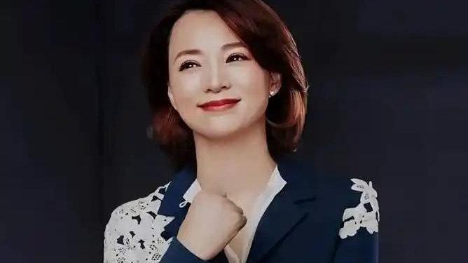 董卿：女人要明白，你可以图一个男人有钱，可以图一切你想要的