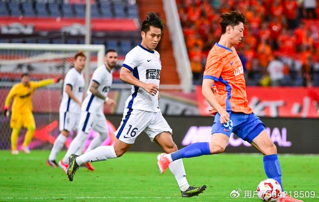 近6轮第二胜！射门26-3 泰山3-0梅州升至第五 卡扎伊什维利戴帽