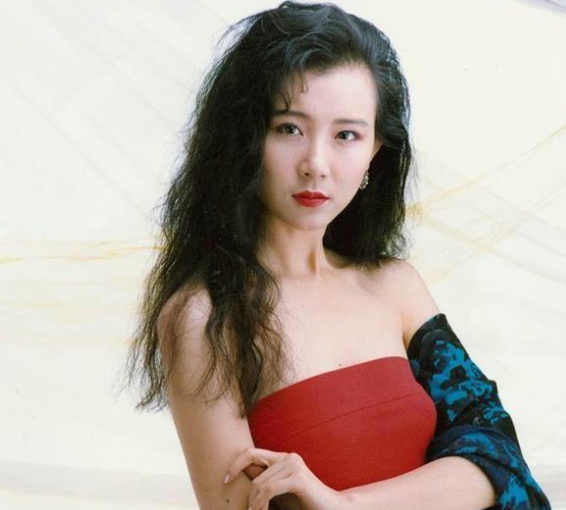 萧蔷:"美貌背后的真实故事"