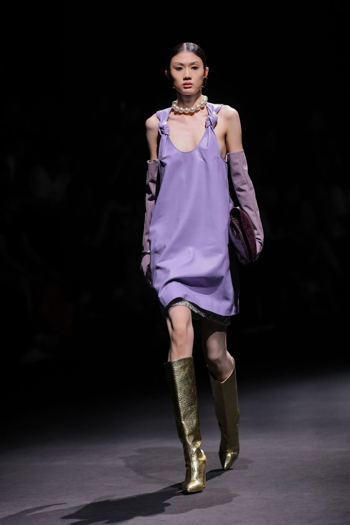 artgift任敏 | 真丝&皮革动静交替,亮相中国国际时装|任敏_新浪新闻