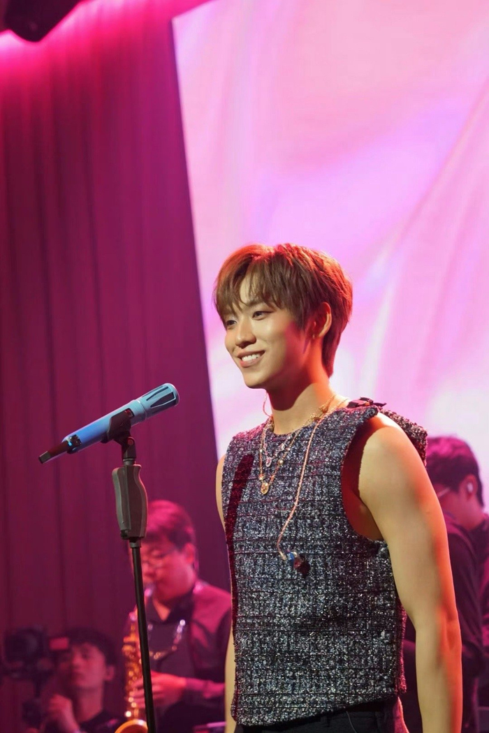 余景天在哪都这么有魅力啊