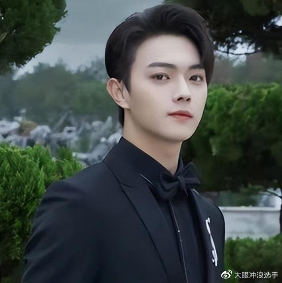 许凯的成长经历