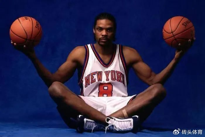 虽然詹姆斯约翰逊在实力上属于一般水平,但在打架方面却是锋线上的