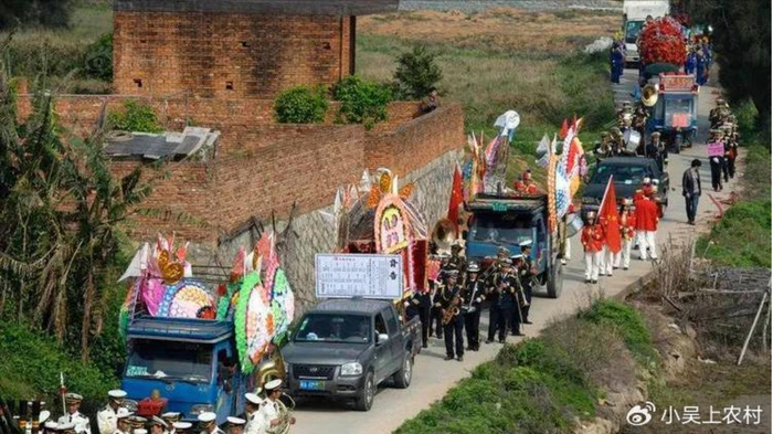 湖南农村老人的执念，省吃俭用一辈子，只为身后一场风光丧事