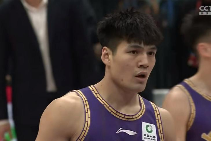 费尔德准3双救主 闵鹿蕾激动颤抖|费尔德|cba|北控_新浪新闻