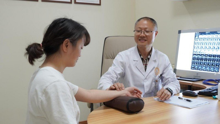 成都中医哮喘医院患者:我以为病治不好了,直到遇到李红伟医生!