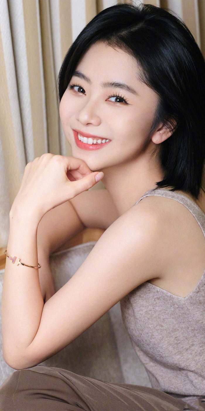 甜美谭松韵