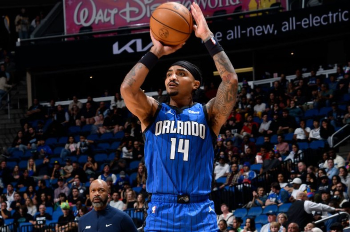 本场比赛中,魔术的先发后场大将加里-哈里斯(gary harris)的表现依然