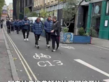 阿森纳赛前数小时全队一起上街散步！这就是松弛感吗