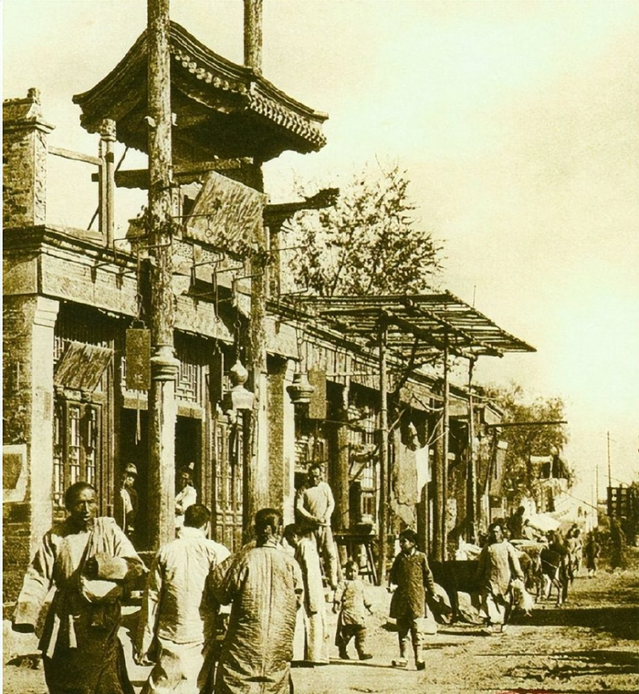 老照片:晚清时期的中国,古老建筑造型独特,十分精美