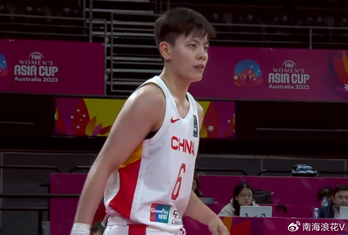 大赢55分给中国女篮评分李月汝和罗欣棫满分韩旭9分