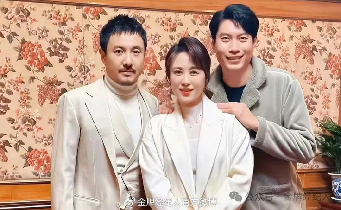 赢得回掌声,捧不回奖项|喜剧|沈腾|奖项_新浪新闻