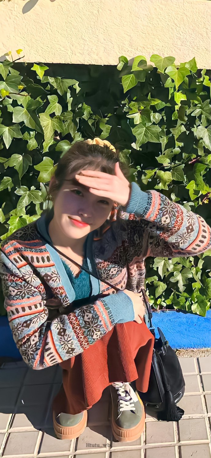 李知恩iuの壁纸分享