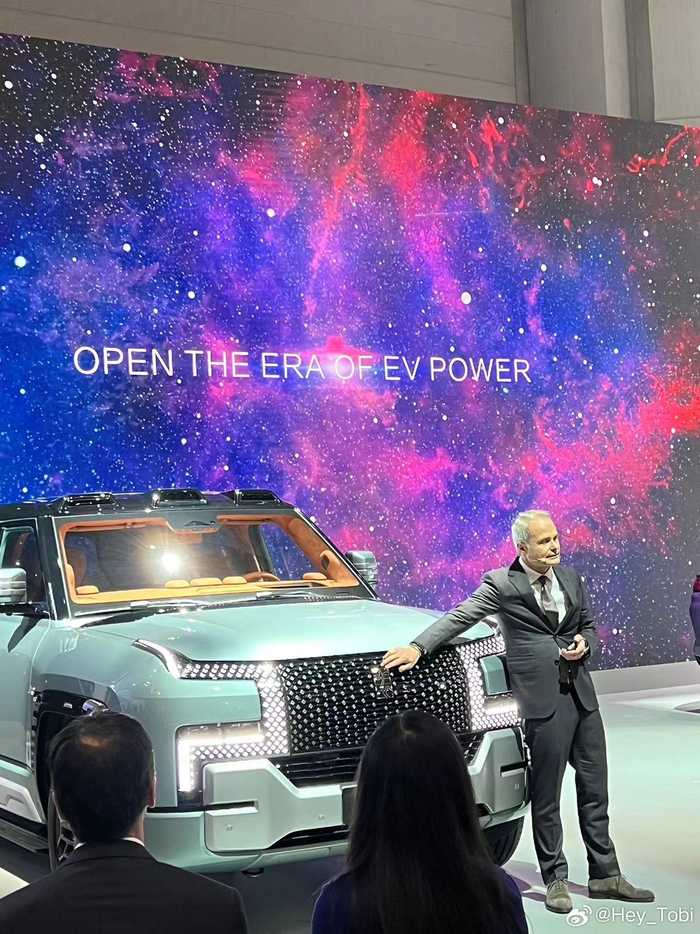 第100届日内瓦国际车展日看到这么多中国车心里好亲切好开心