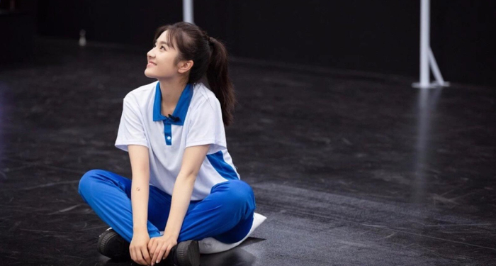 大家脑中的她都是学生半永久的造型 , 提升自我才不会被遗忘!