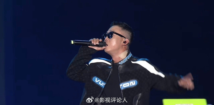 gai的沧海一声笑舞台真的好炸