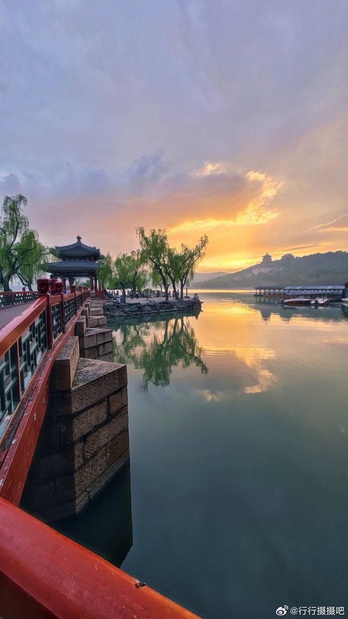 北京颐和园昆明湖简介图片