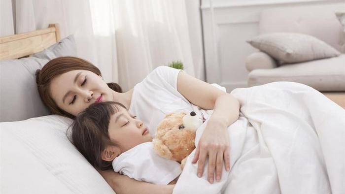 缺爱的家庭，只会养出不幸的孩子，别再傻了！