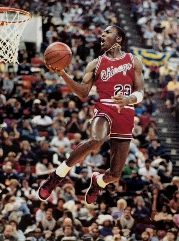 青涩1985年乔丹为airjordan1拍摄写真太经典了