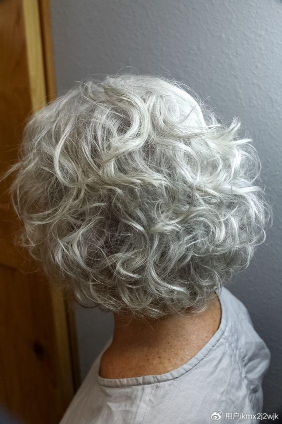 60到90岁的姐妹们,发型这样剪,哪怕你头发花白也特别美