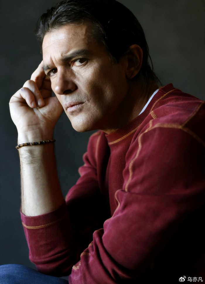 曾因主演《佐罗的面具》获欧洲电影最佳男演员的安东尼奥·班德拉斯