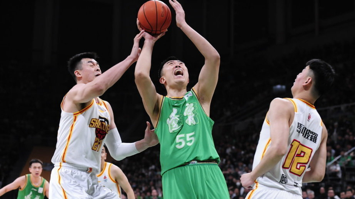 cba季后赛:辽宁37分大胜深圳1-0 赵继伟24 10新外援首秀9分|cba