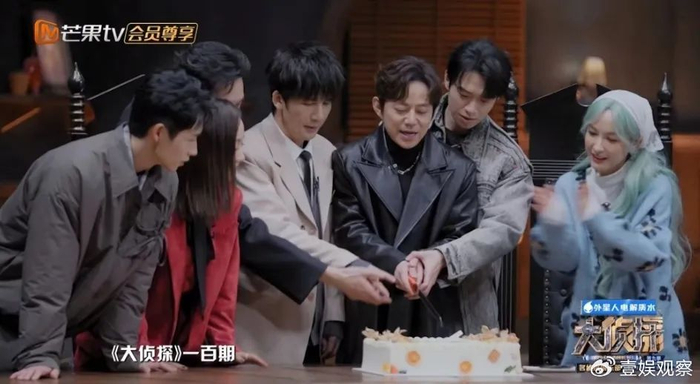 加入一些其他"人设"去做尝试,如早期撒贝宁一样的推理担当,鬼鬼一样的