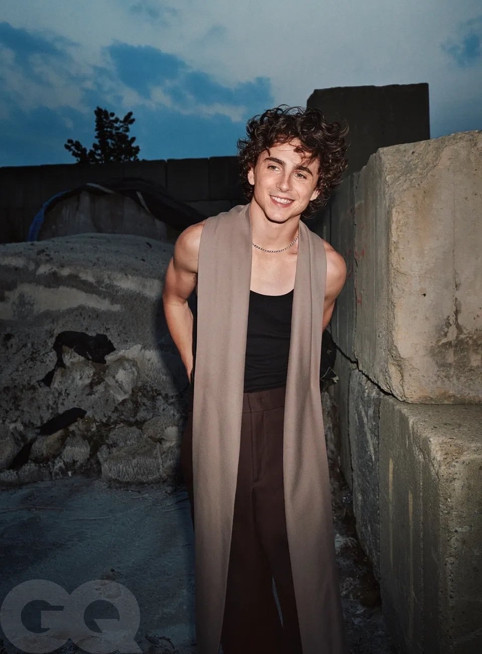 甜茶提莫西查拉梅登上gq杂志11月刊封面