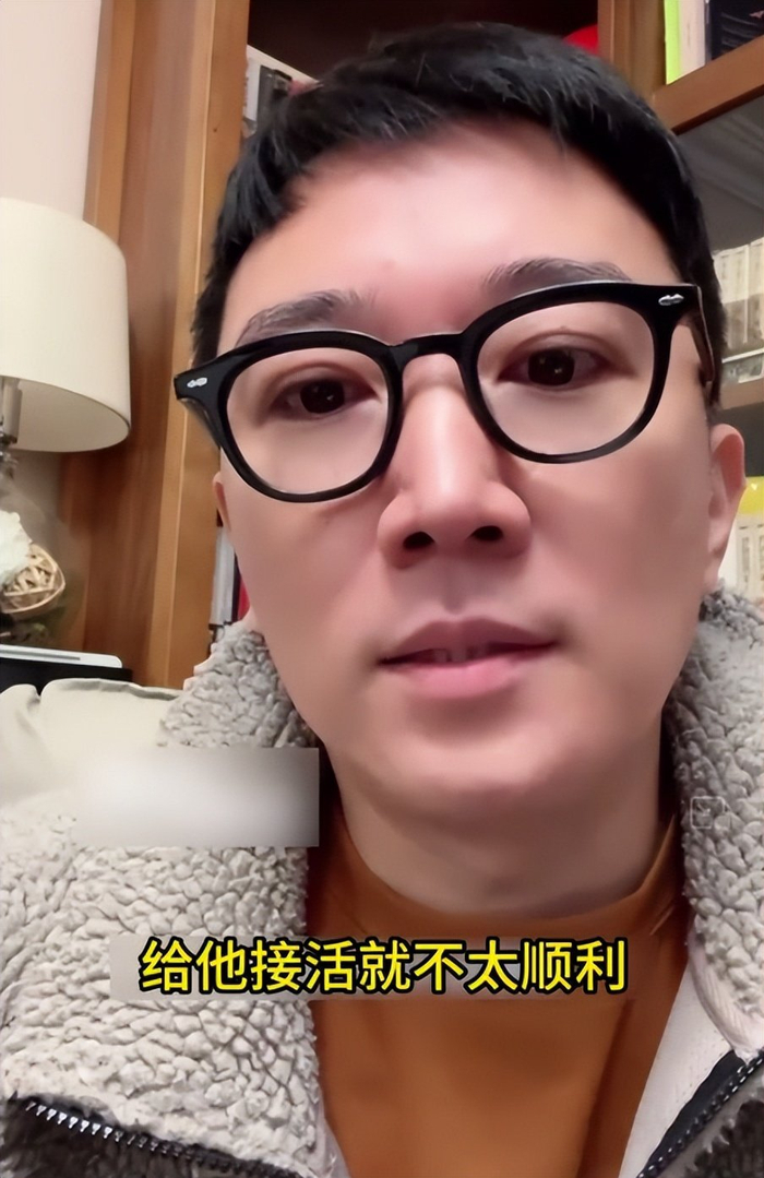 男明星被经纪人上门讨债,撕上热搜|郭涵|咸蛋|工作室_新浪新闻