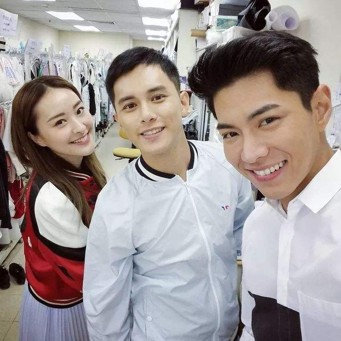 型男恋爱王国哔哩哔哩恋爱秘籍