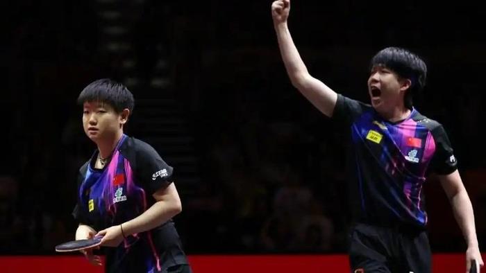 3届世乒赛冠军+1届奥运冠军，“莎头”组合再创历史！混双三连冠伟业