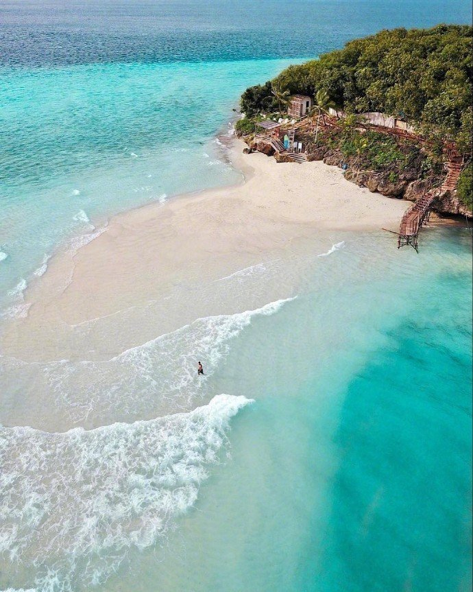 菲律宾苏米龙蓝水岛 .__财经头条