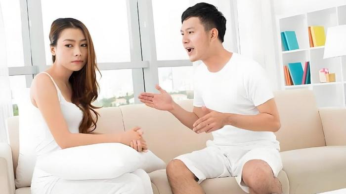 一个人对待家人不耐烦态度差，对外人又很客气和善，是这三个原因