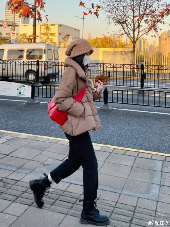 看了博主冬季"鞋子"穿搭示范,才发现这5种鞋最流行,舒适洋气|鞋子|鞋