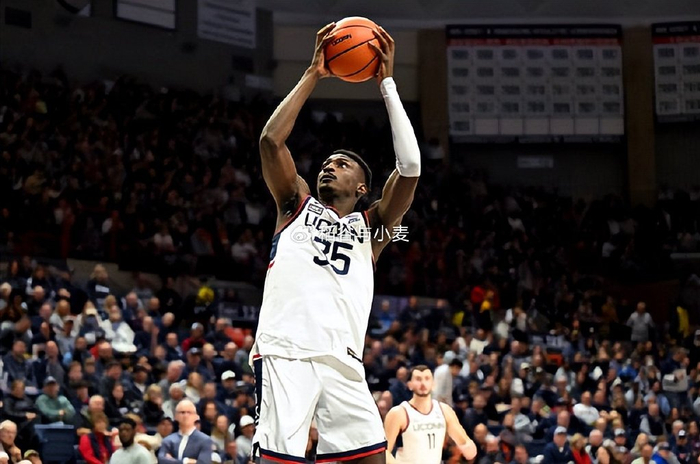 约翰逊|赛季|中锋_新浪新闻