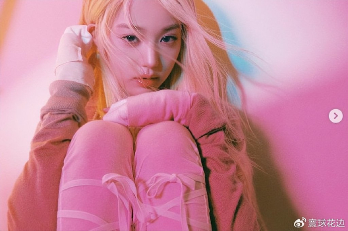 2023年首度染金发韩女星4.ive 张员瑛