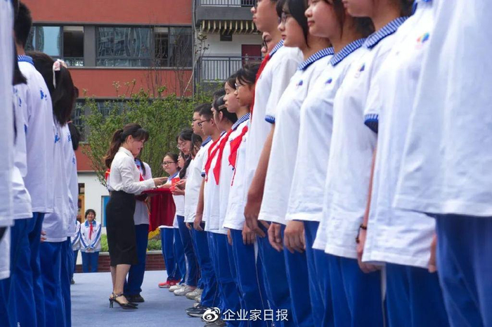 成都七中万达学校通锦校区2023年"学习二十大"主题系列活动如火如荼