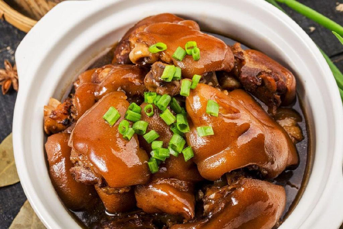 买猪蹄吃,要先分清“前蹄”和“后蹄”,教4个方法,一挑一个准|猪蹄|蹄筋|豆腐串