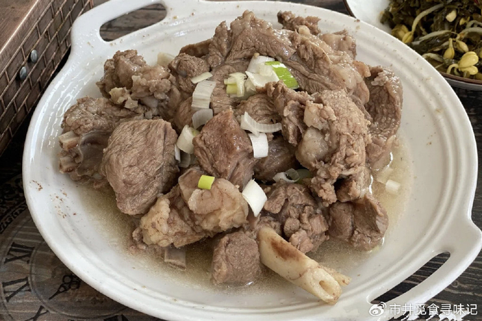 六,鄂尔多斯市——阿尔巴斯炖羊肉