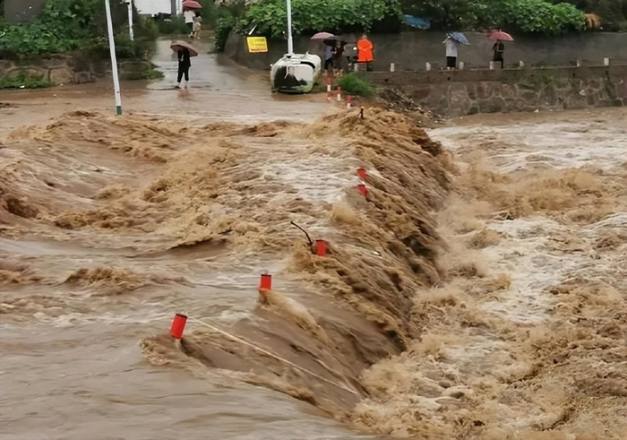 暴雨黄色预警范围 强降雨带北移路径
