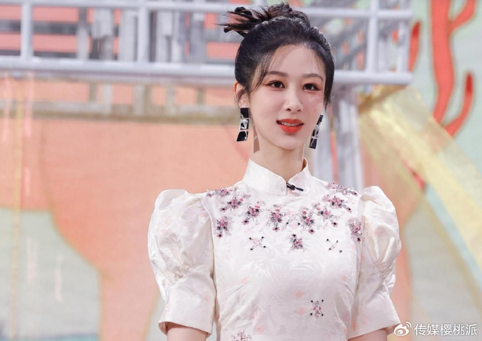 杨紫坦言:30岁之后更有魅力了|家有儿女|杨紫|夏雪_新浪新闻